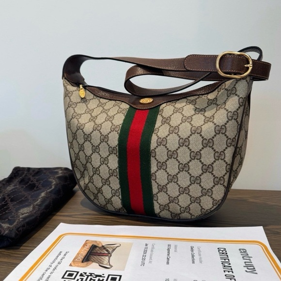 Gucci Handbags - Vintage Gucci GG Supreme Shoulder Bag